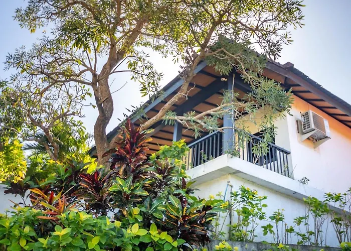 Surya Melasti Villa *